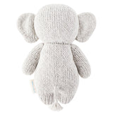 cuddle + kind Baby Elephant