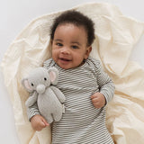 cuddle + kind Baby Elephant