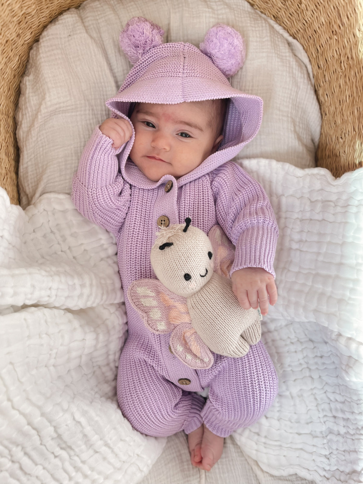 GIRL – Luna + Luca GIRL – Luna + Luca